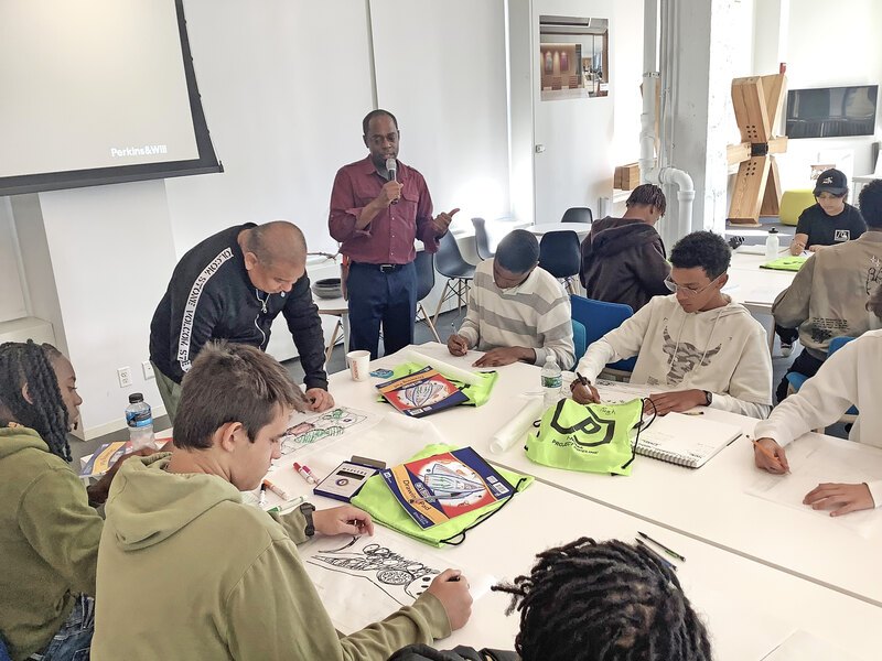 Doug teaching a workshop (I-NOMA)