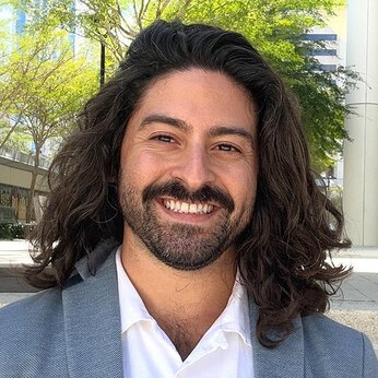 Headshot of Robert Colon